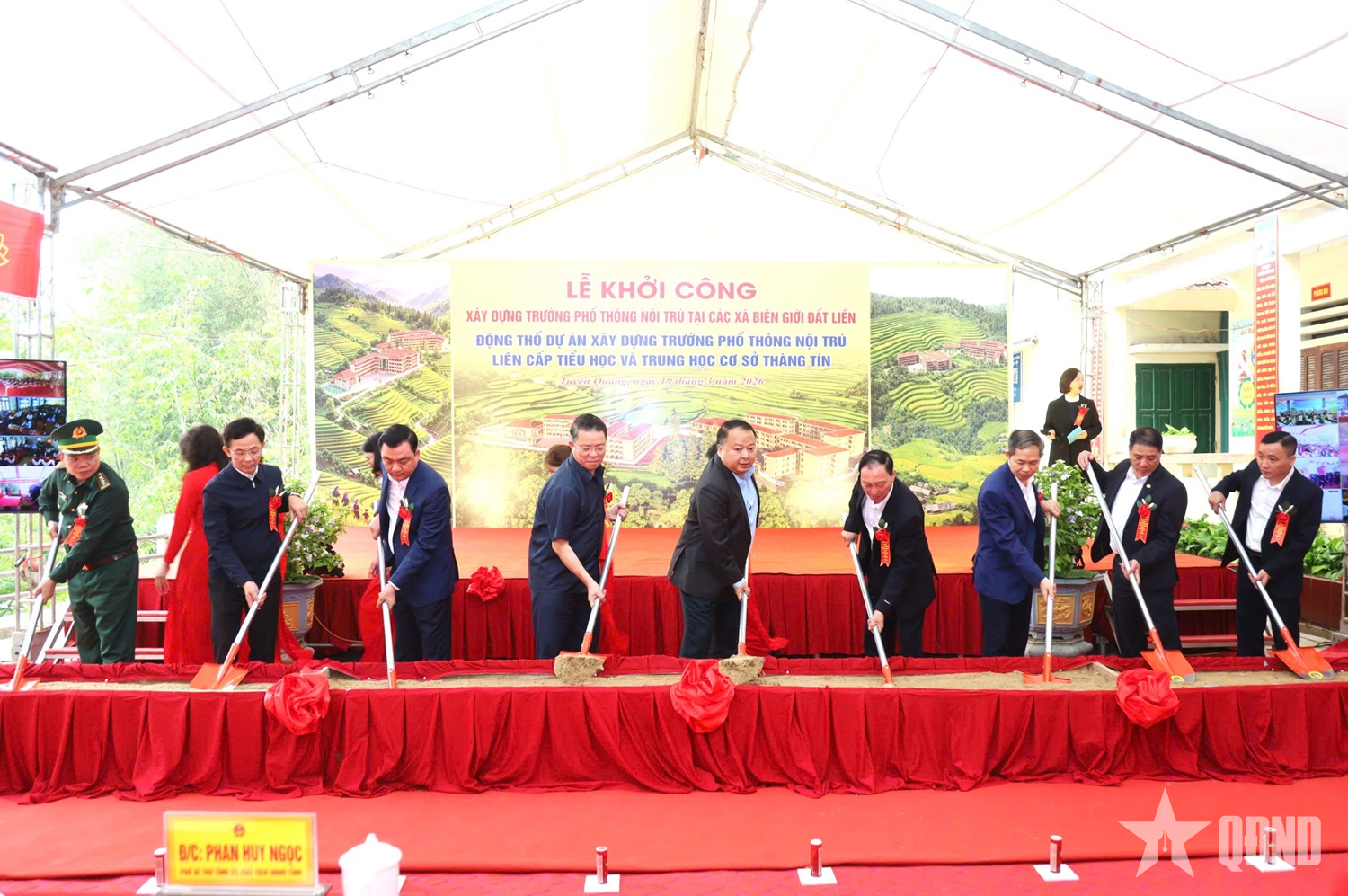 Tuyên Quang khởi công xây dựng 11 trường phổ thông nội trú liên cấp tại các xã biên giới

